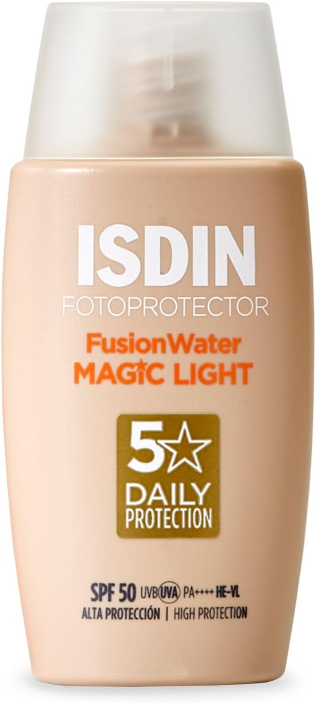 Fotoprotector ISDIN Fusion Water Color Light SPF 50, Protector Solar Facial con Color, Ligero e Hidratante, Cobertura Natural, Efecto Buena Cara, Disimula Imperfecciones, 50 ml